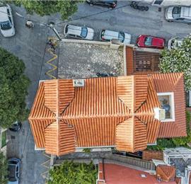 4-5 bedroom villa with Split City and Sea Views sleeps 8-10